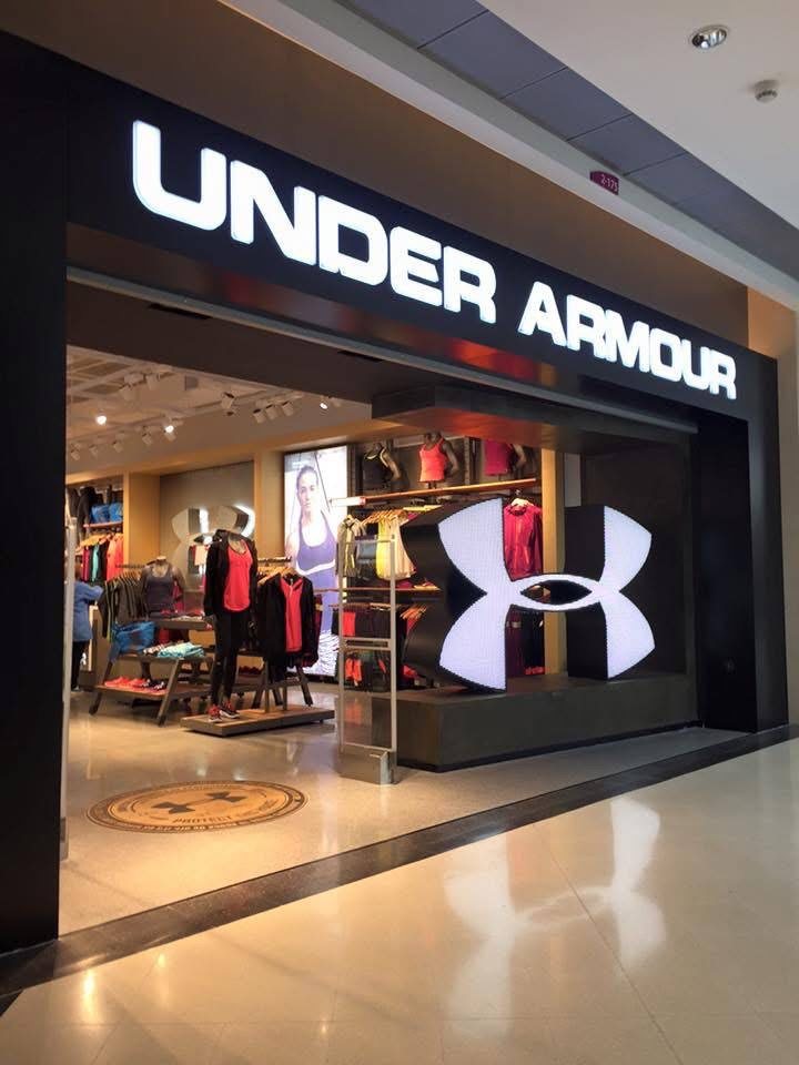 Retail architecture, store design and showrooms in Bogotá
